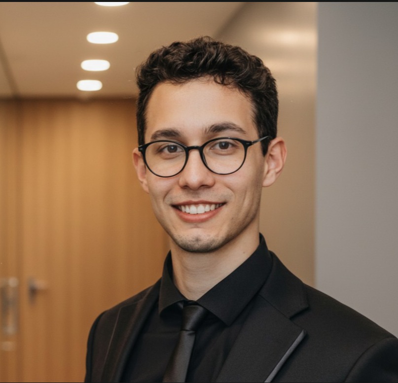 Dr. Sandro Fortes